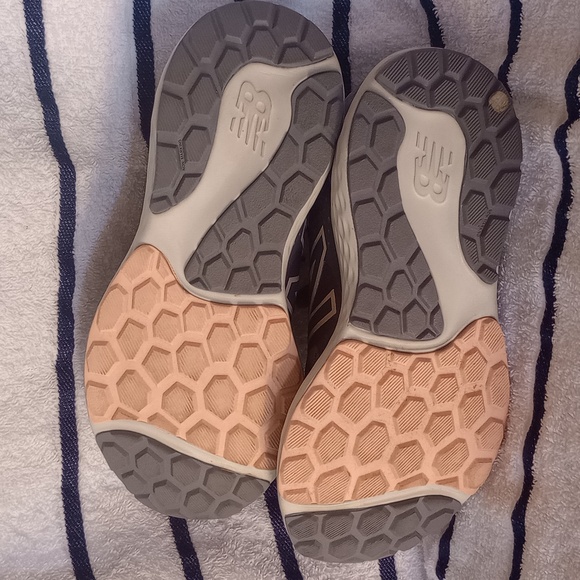 New Balance 520 v7 Running Shoes - Picture 7 of 8